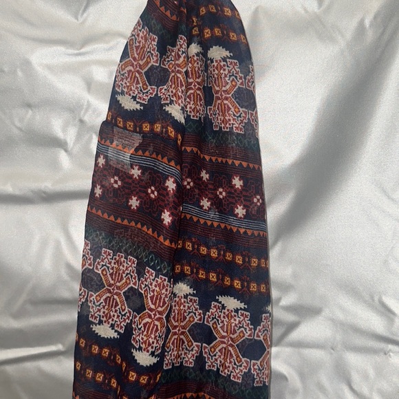 Scarf - Picture 3 of 3